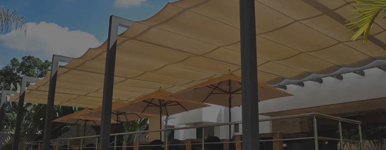 Fabricante de Cortinas, Toldos, Coberturas Especiais e Móveis Sob Medida.